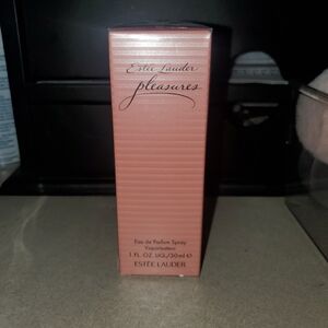 Estee Lauder Pleasures Eau de Parfum  Coral